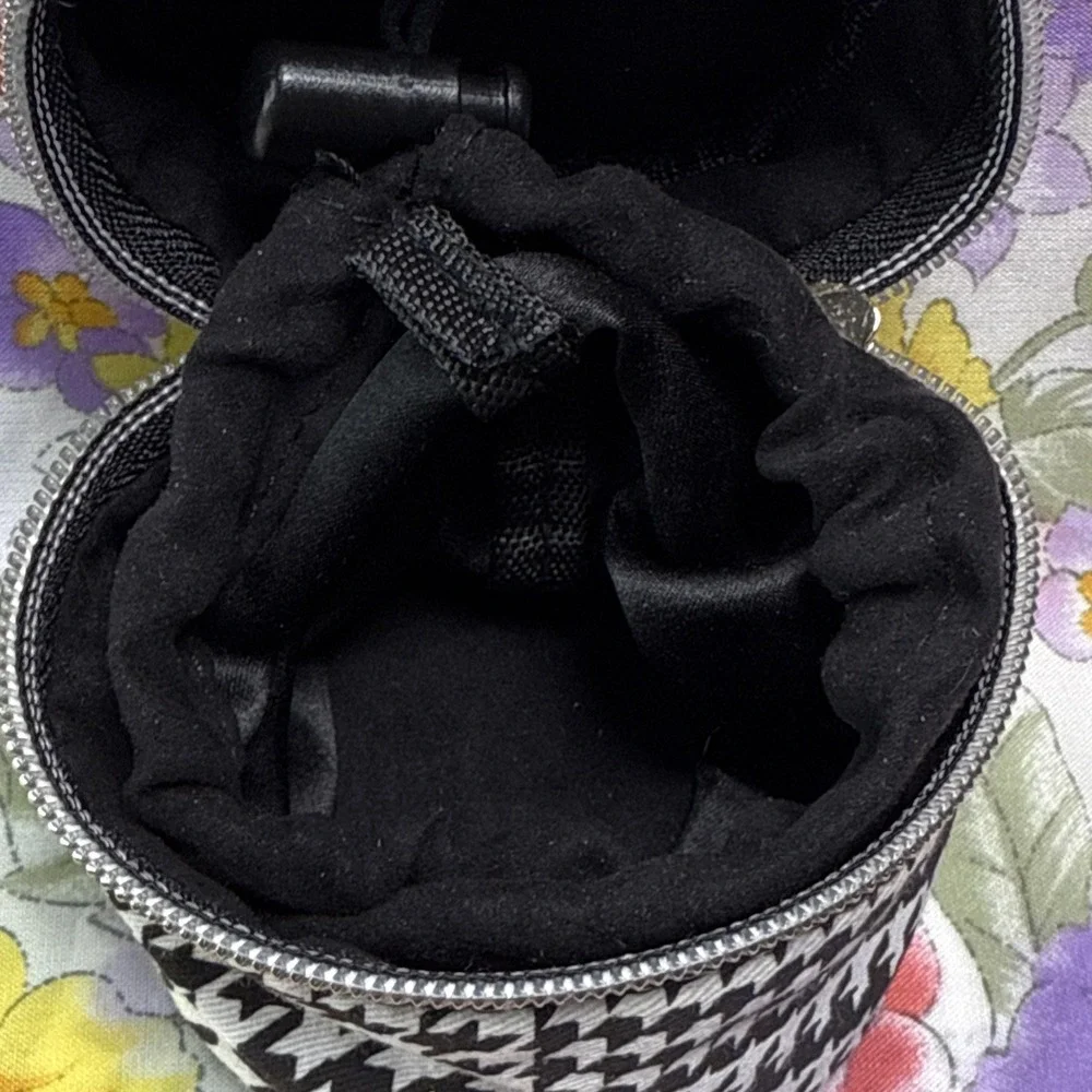 Anne Klein Houndstooth Travel Jewelry Case Round Zipper Pouch 3x3